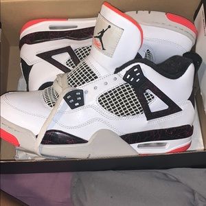 Air Jordan 4 Retro